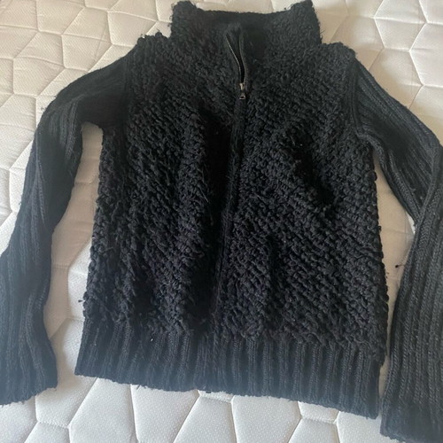 Benetton wool cardigan with zipper like new, black
