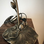 Metal table lamp with two bulb holders