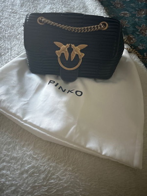 Pinko τσάντα χιαστί μεταχειρισμένη σε άριστη κατάσταση