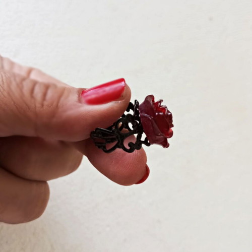 Ring black with red rose new