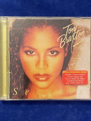 Toni Braxton Secrets CD σαν καινούργιο, pop