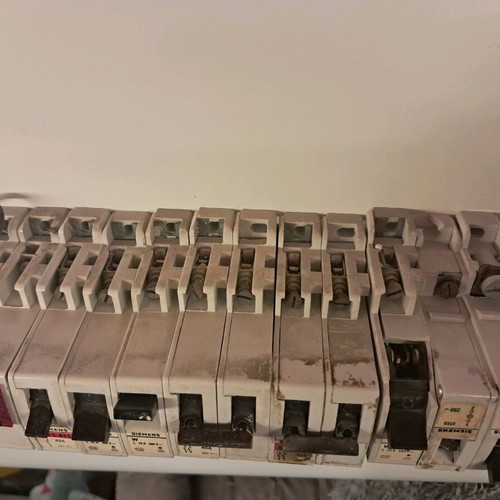 Switches, fuses and antenna cable used
