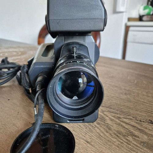 Canon VC-200 vintage video camera used, 1984, decorative