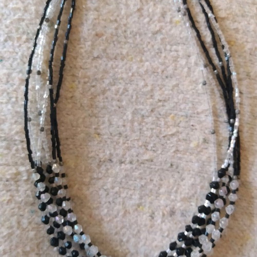 Statement beaded necklace new, black and white