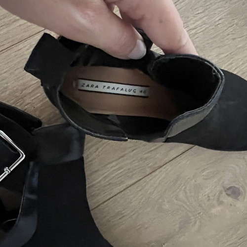 Zara ankle boots like new, size 40, black