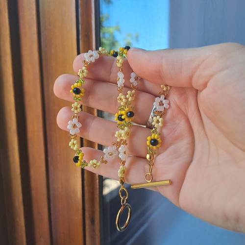 Jewelry set with necklace and earrings yellow gold new