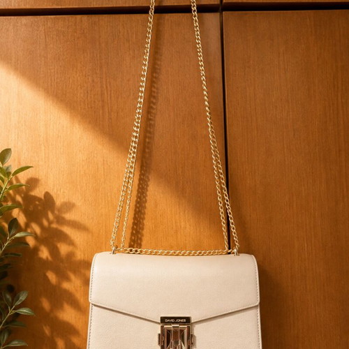 David Jones shoulder bag, elegant pistachio color