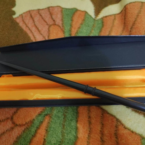 Harry Potter wand with Lord Voldemort collectible packaging