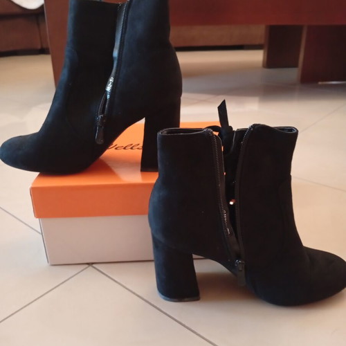 Ankle boots like new, suede, black, size 37