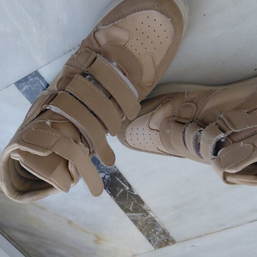 Beige women's ankle boots with velcro, size 38