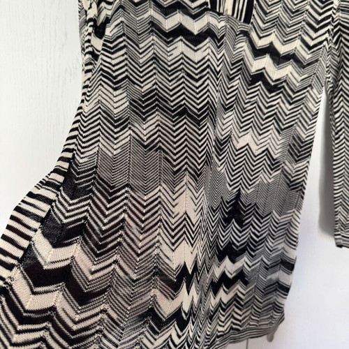 Betty Barclay women's blouse like new, size D 38, black and white