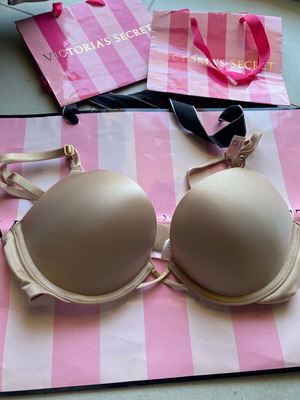 Victoria’s Secret Bombshell σουτιέν 70C nude μπεζ, καινούργιο με ετικέτα