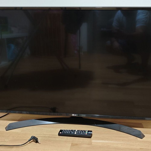 LG 43UJ634V 43-inch 4K Ultra HD TV