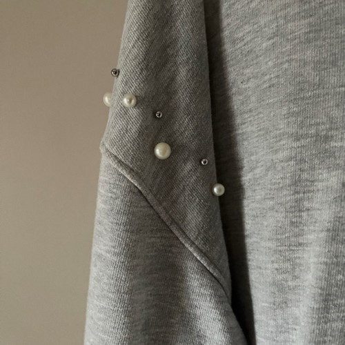 Sweatshirt with pearls OS
