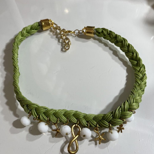 Handmade necklace like new, green