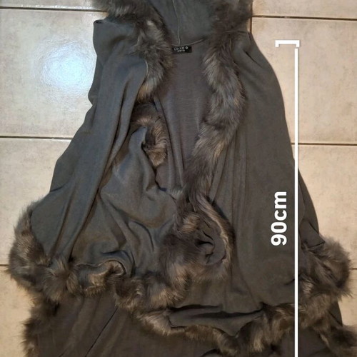LuLu D cape gray with fur like new