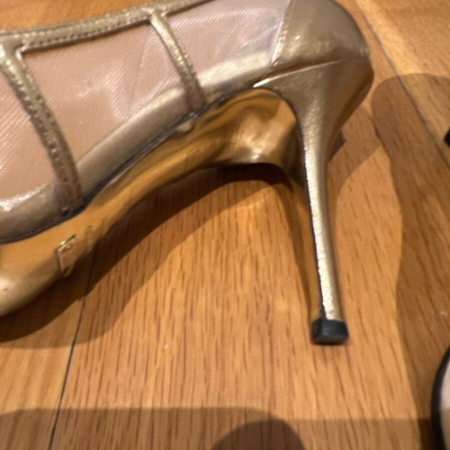 Dolce & Gabbana peep toe gold heels like new, size 39