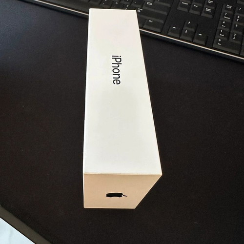 iPhone 7 Plus box like new, without phone
