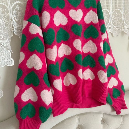 Heart Pattern Sweater like new, size large