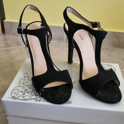 Renda black suede high heel sandals size 36