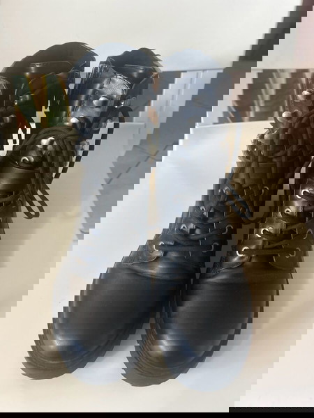 Μποτάκια Guess