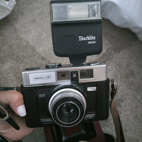 Dacora Electric-CR camera with Starblitz 160M flash used