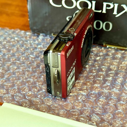 Nikon COOLPIX S6000 Red 14.2MP Digital Camera