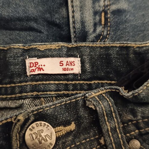Boys' clothing set like new, 5 jeans, 2 sweatpants, 3 shorts