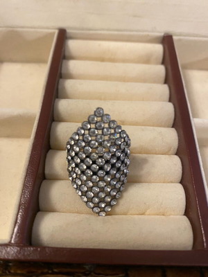 Evening ring like new, adjustable size