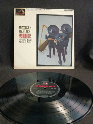 Mexican mariaghi vinyl record used, in very good condition