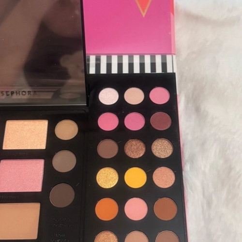 Sephora Holiday Vibes Palette 88 Shades new, face eyes lips