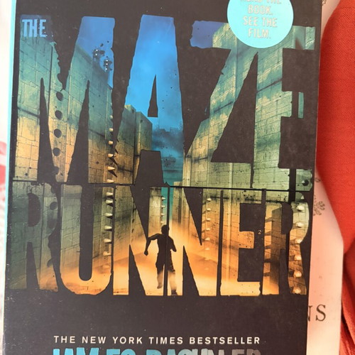 Maze Runner trilogy used, English