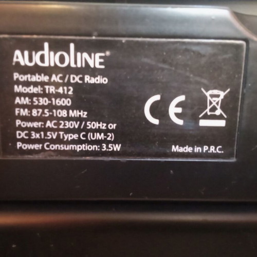 Audioline TR-412 portable radio like new, AC and battery powered