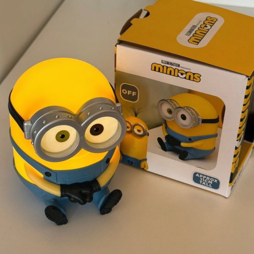 Minions lamp new