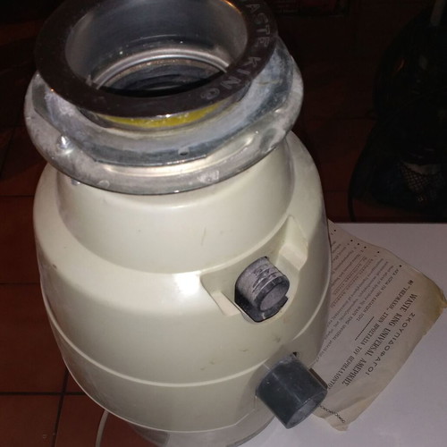 Waste King SS5000 garbage disposal like new made in USA