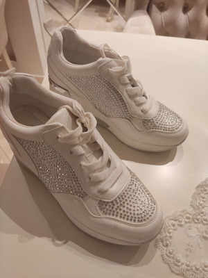 White platform sneakers with rhinestones like new, size 37
