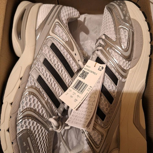 Adidas Adistar men's shoes new, size 46 2/3, white silver