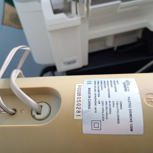 Fujitsu Siemens speakers used, fully functional