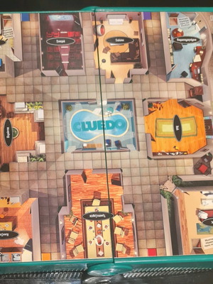 Cluedo Travel Edition used, opened but never played