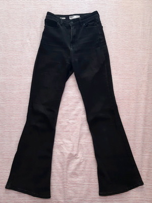 Bershka flare denim παντελόνι μεταχειρισμένο, μαύρο, μέγεθος XS
