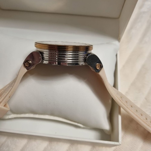 Vogue wristwatch used, waterproof stainless steel, pink gold