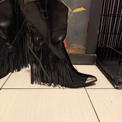 Shoeshi black leather boots with fringes and metal detail new