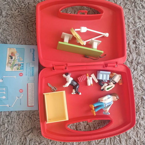 Playmobil veterinary suitcase like new