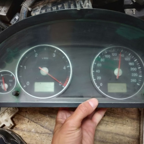 Ford Mondeo MK3 2.0 TDCI speedometer used