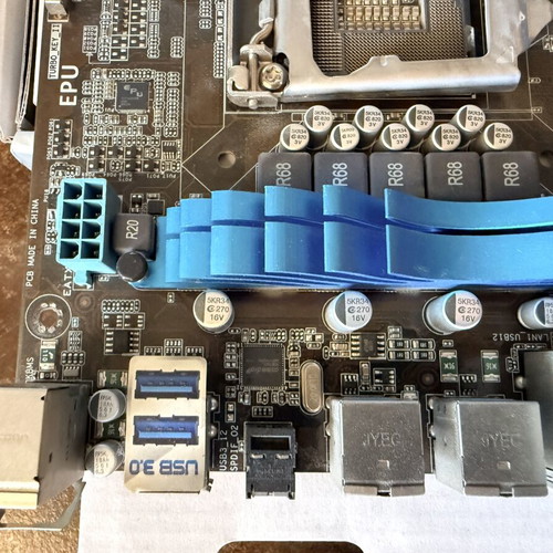 Asus P8H67 motherboards with Intel i5-2500 processors and 16GB DDR3 HyperX RAM used