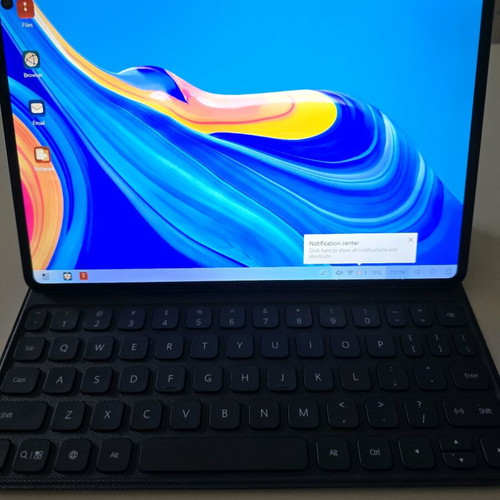 Huawei MatePad Pro 10.8″ με πένα, πληκτρολόγιο και φορτιστή σαν καινούργιο