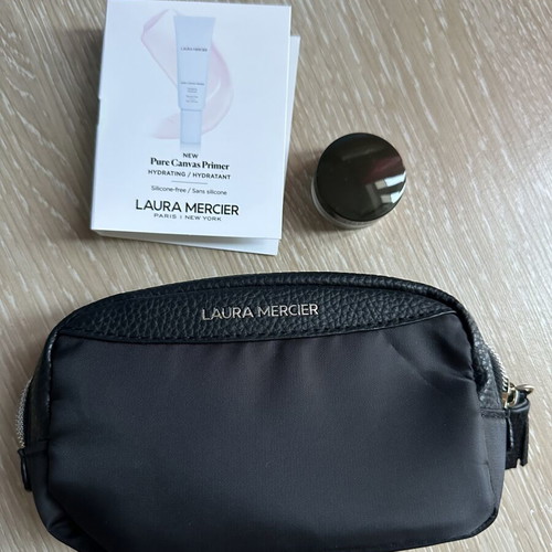 Laura Mercier beauty pouch with translucent powder and hydrating primer new
