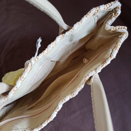 Bag with flower used in excellent condition