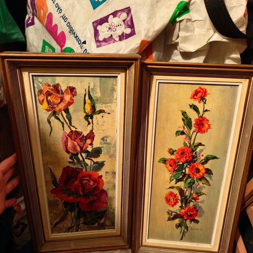 Set of paintings like new with frame