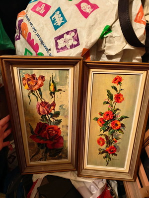 Set of paintings like new with frame